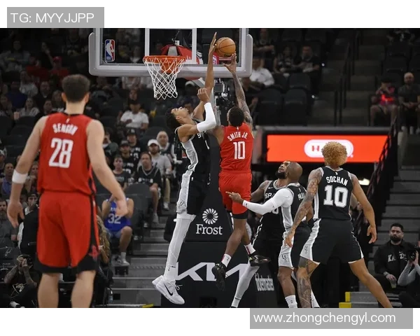 马刺与火箭2017年季后赛第六场激战回顾与精彩瞬间分析