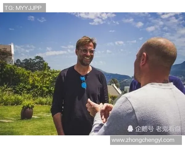 中企品牌向南非青少年足球项目捐献移动设备